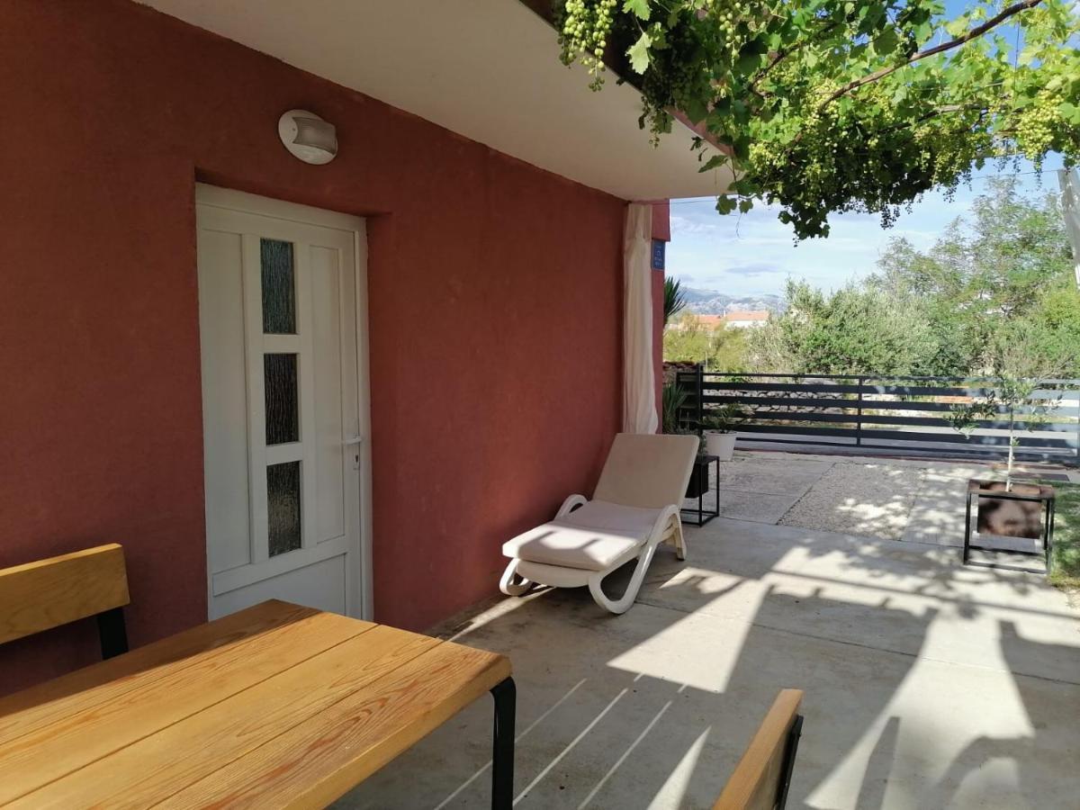 House For Rent Paola Villa Ražanac Kültér fotó