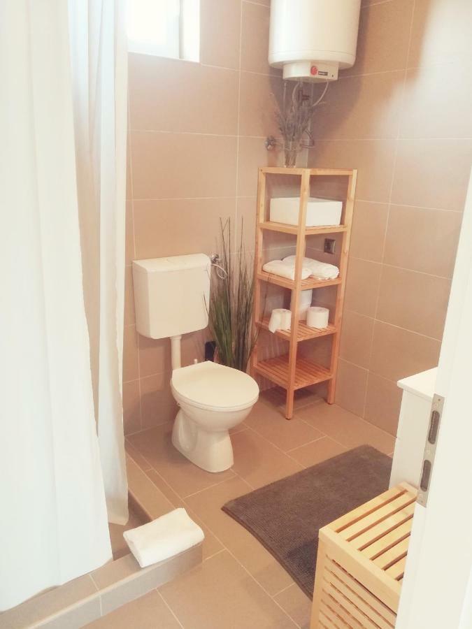 House For Rent Paola Villa Ražanac Kültér fotó