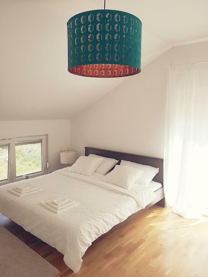 House For Rent Paola Villa Ražanac Kültér fotó