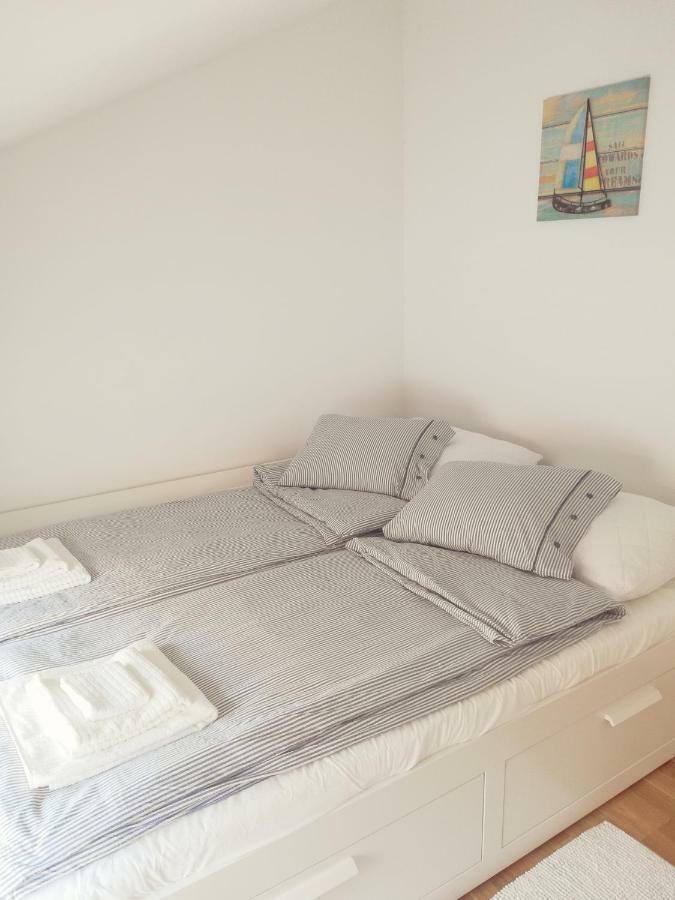 House For Rent Paola Villa Ražanac Kültér fotó
