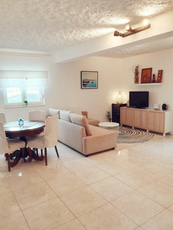 House For Rent Paola Villa Ražanac Kültér fotó