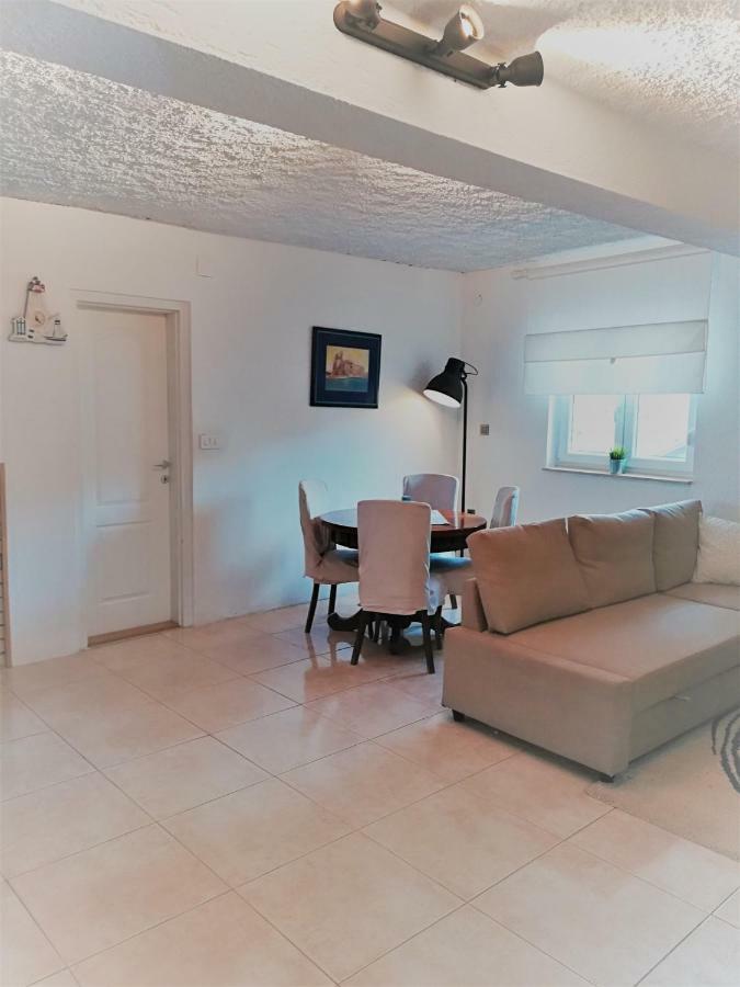 House For Rent Paola Villa Ražanac Kültér fotó